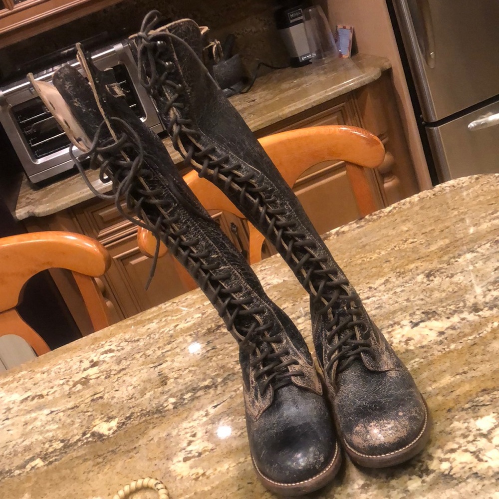 BedStu cobbler Della Laceup boot sz 6  black luxe